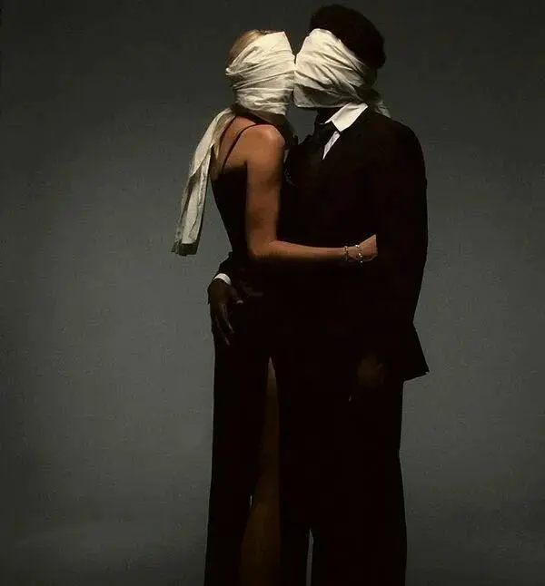 “恋足癖”-新手必看,了解这一独特癖好的心理与文化! 一