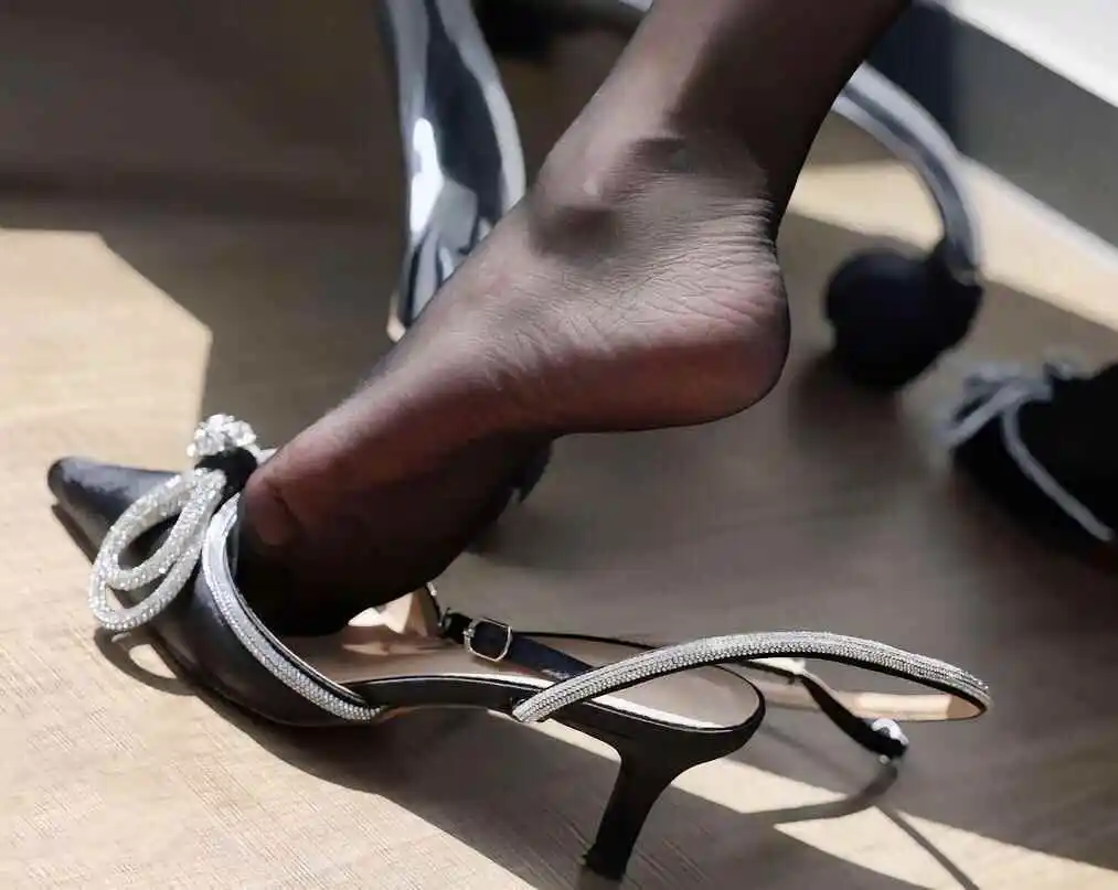 “brat属性”大揭秘,你是否也拥有顽皮的字母气质? 一