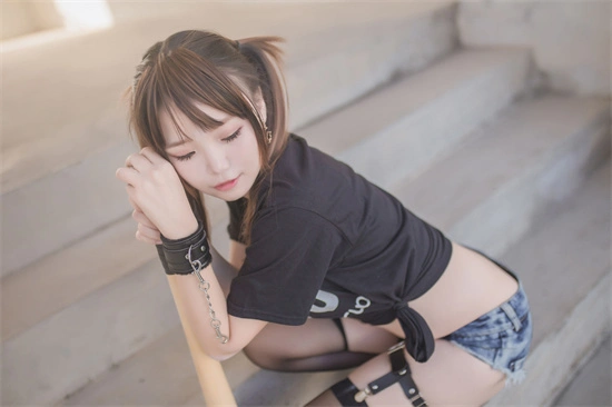 女王:被需要,而非被畏惧 一